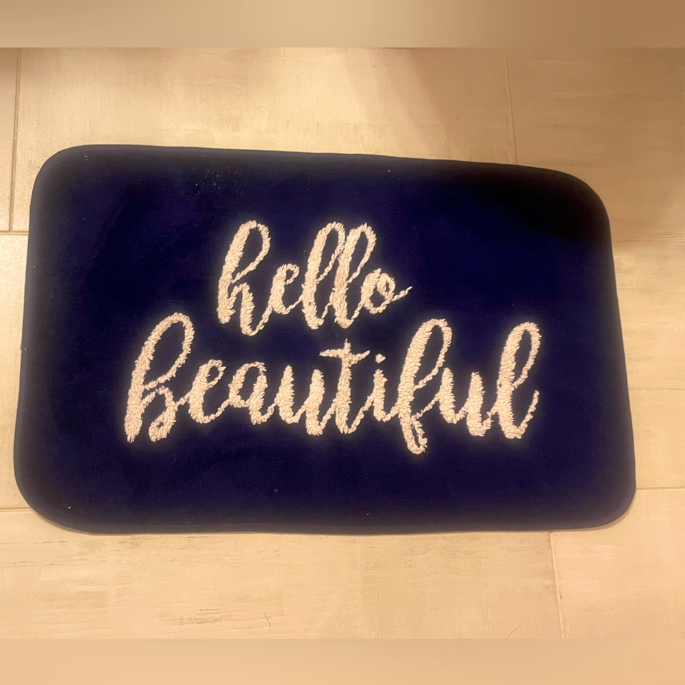 It’s hard to see the vibrant blue color. But it’s cute & happy! Just found it!